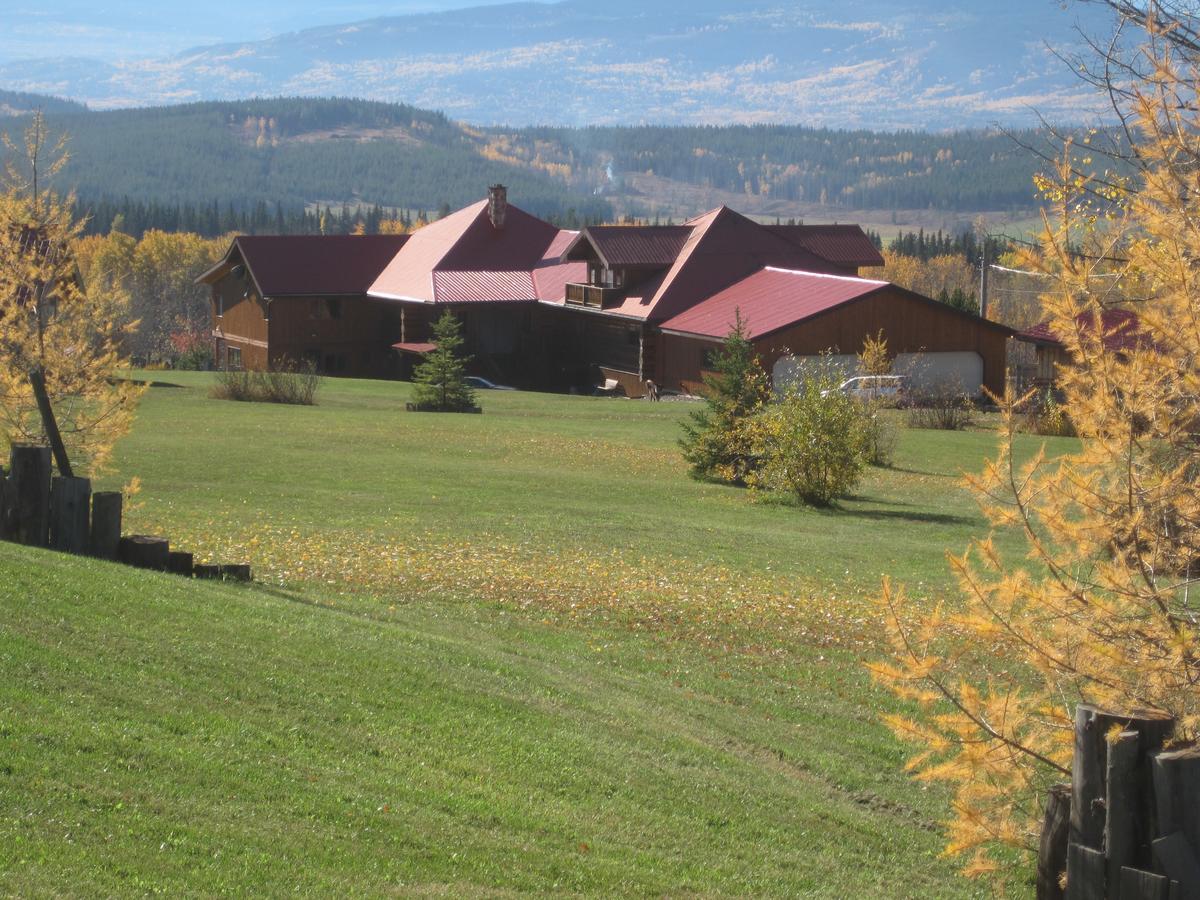 Smithers Driftwood Lodge エクステリア 写真